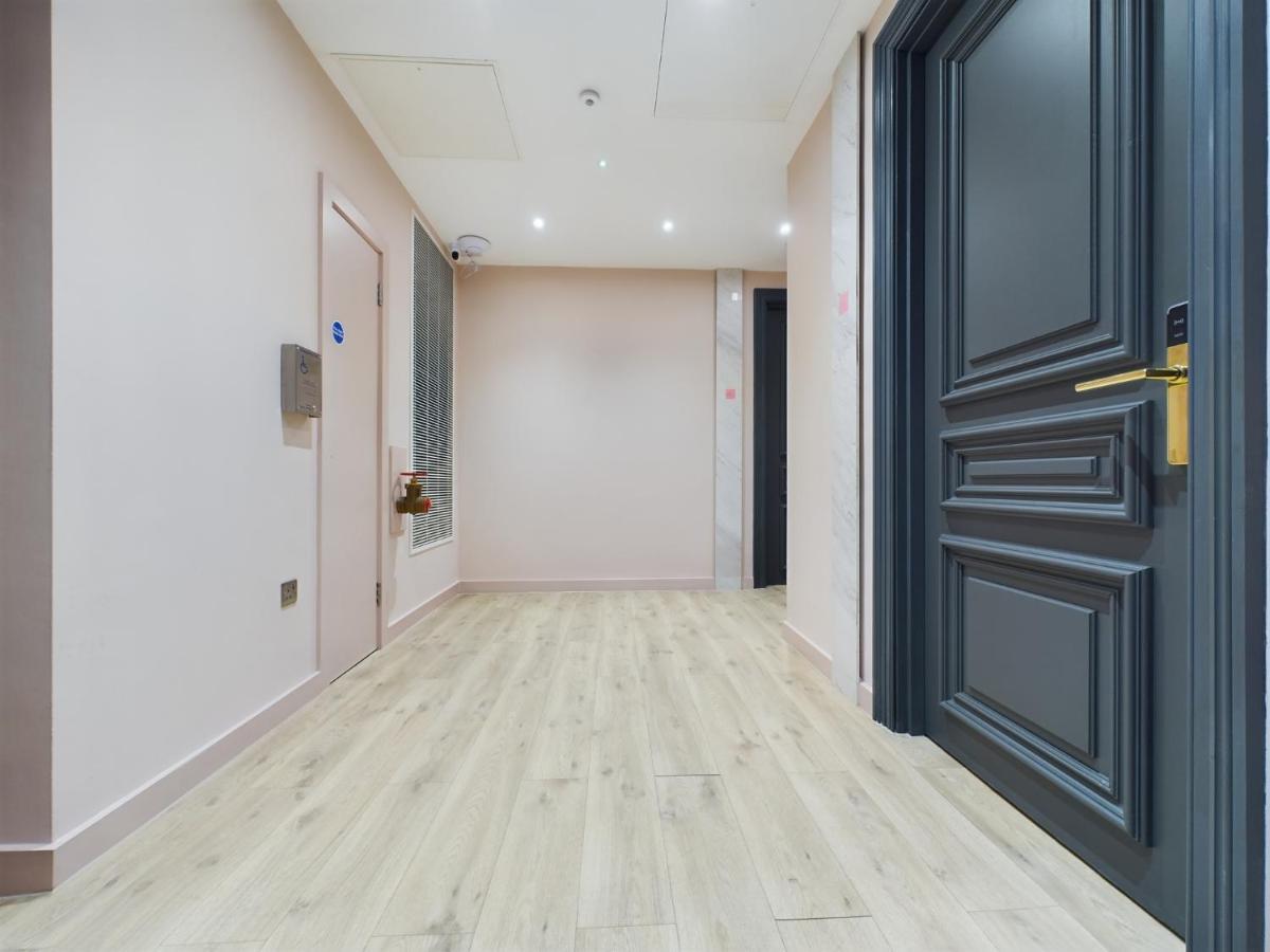 Classy 2Bedroom City Centre Apt Манчестер Экстерьер фото